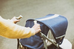 Buggy mit Schiebegriffen Buggy mit Schiebegriffen