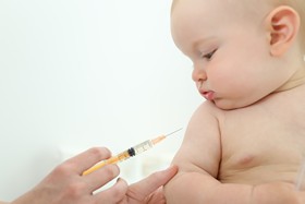 Baby Fieber nach einer Impfung